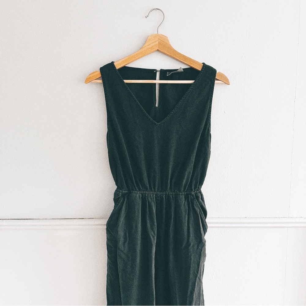 UNIVERSAL THREAD > Crop Leg Jumpsuit